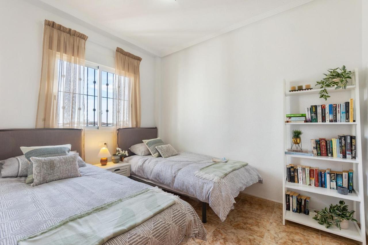 Cb Living - Homely Apartment Cinuelica, Punta Prima Dehesa de Campoamor  ภายนอก รูปภาพ